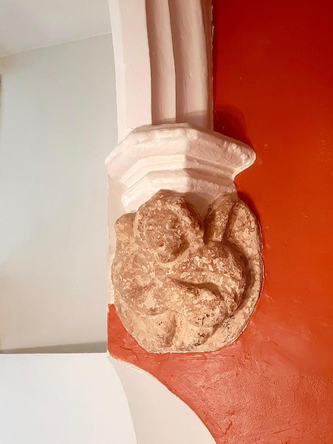 En Plein Coeur : Charmant Gite Centre Amboise Eksteriør billede